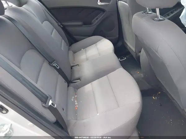 3KPFK4A73HE099259 2017 KIA FORTE - Image 8