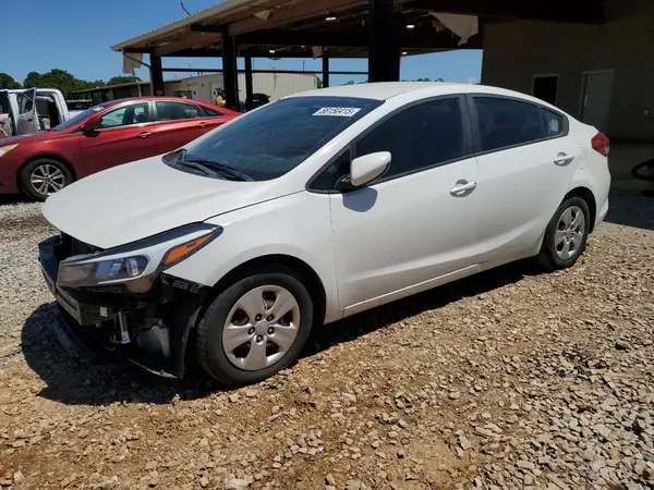3KPFK4A73HE104315 2017 KIA FORTE - Image 1