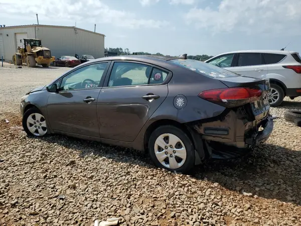 3KPFK4A73HE106033 2017 KIA FORTE - Image 2