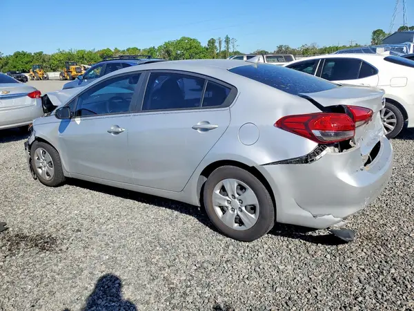 3KPFK4A73HE112415 2017 KIA FORTE - Image 2