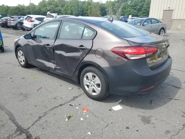 3KPFK4A73HE113550 2017 KIA FORTE - Image 2