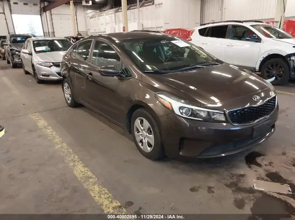 3KPFK4A73HE115928 2017 KIA FORTE - Image 1