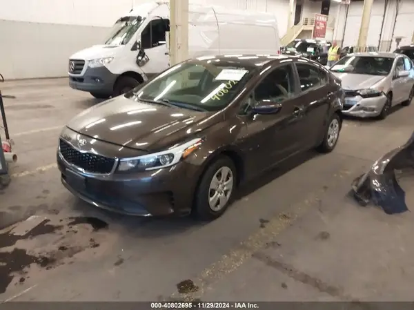 3KPFK4A73HE115928 2017 KIA FORTE - Image 2