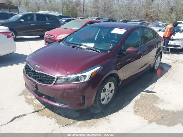 3KPFK4A73HE116240 2017 KIA FORTE - Image 2