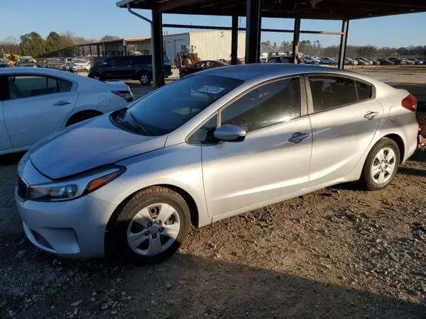 3KPFK4A73HE117498 2017 KIA FORTE - Image 1