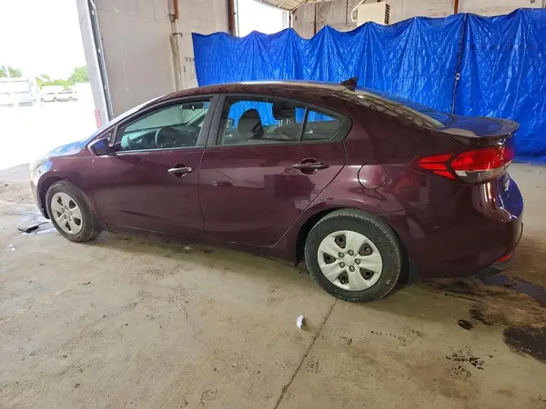 3KPFK4A73HE118070 2017 KIA FORTE - Image 2