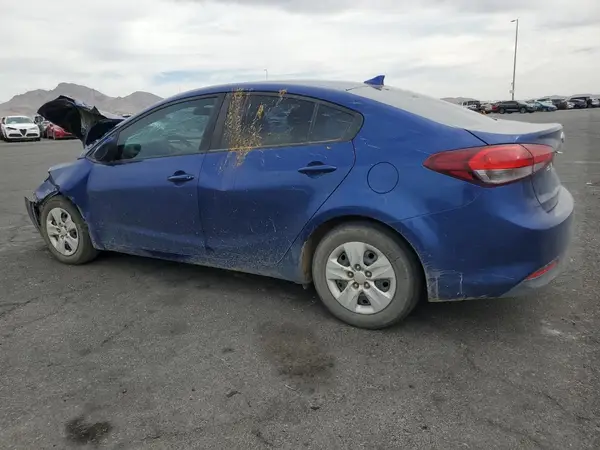 3KPFK4A73HE118635 2017 KIA FORTE - Image 2