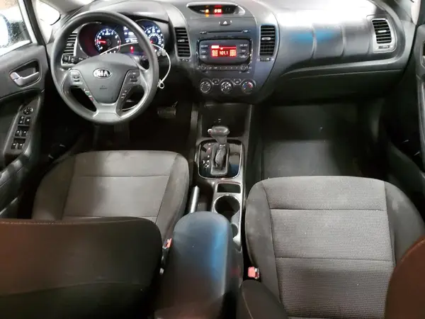 3KPFK4A73HE119333 2017 KIA FORTE - Image 8