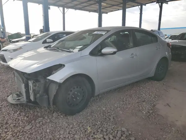 3KPFK4A73HE119476 2017 KIA FORTE - Image 1