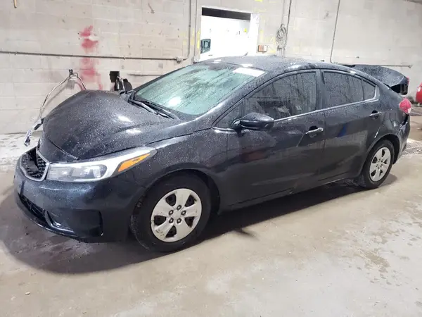 3KPFK4A73HE120319 2017 KIA FORTE - Image 1