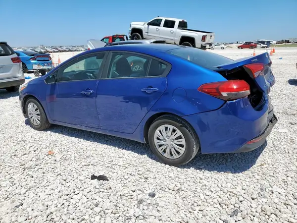 3KPFK4A73HE125939 2017 KIA FORTE - Image 2