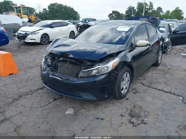 3KPFK4A73HE126380 2017 KIA FORTE - Image 2