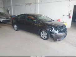 3KPFK4A73HE134334 2017 KIA FORTE