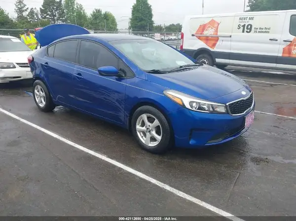 3KPFK4A73HE139100 2017 KIA FORTE - Image 1
