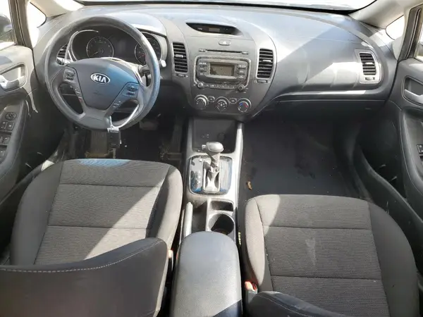 3KPFK4A73HE146113 2017 KIA FORTE - Image 8