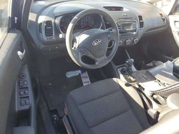 3KPFK4A73HE148444 2017 KIA FORTE - Image 8