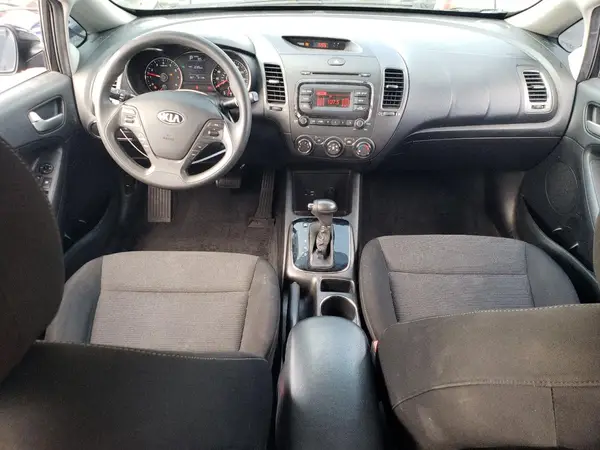 3KPFK4A73HE149576 2017 KIA FORTE - Image 8