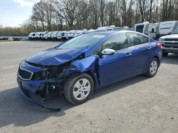3KPFK4A73HE152252 2017 KIA FORTE - Image 1
