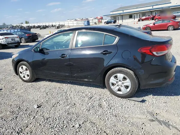 3KPFK4A73HE153594 2017 KIA FORTE - Image 2