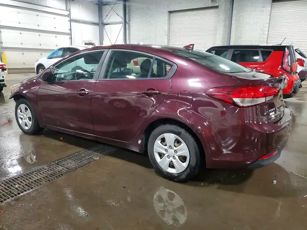 3KPFK4A73HE154082 2017 KIA FORTE - Image 2