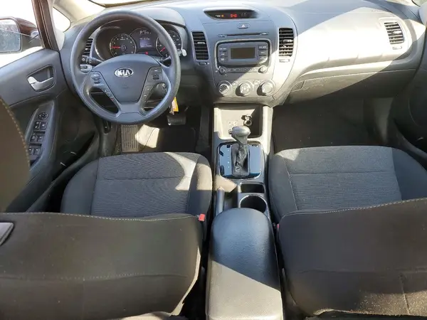 3KPFK4A73HE156351 2017 KIA FORTE - Image 8