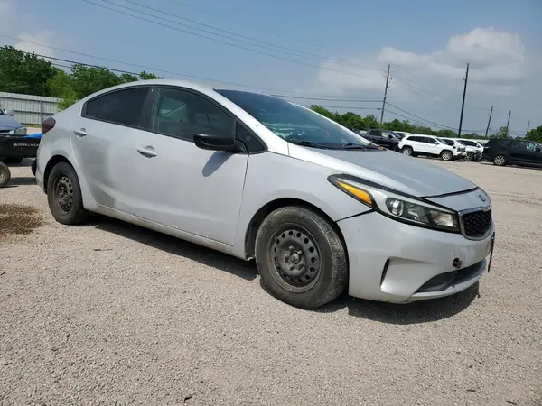 3KPFK4A73HE156995 2017 KIA FORTE - Image 1