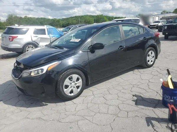 3KPFK4A73HE158553 2017 KIA FORTE - Image 1