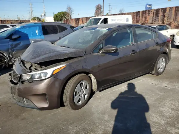 3KPFK4A73HE159668 2017 KIA FORTE - Image 1