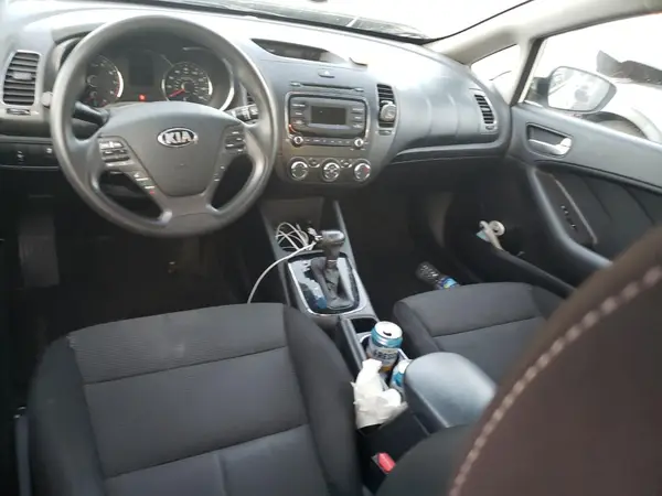 3KPFK4A73JE170224 2018 KIA FORTE - Image 8