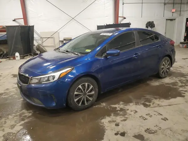 3KPFK4A73JE171678 2018 KIA FORTE - Image 1