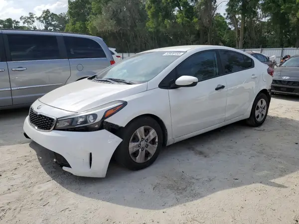 3KPFK4A73JE195298 2018 KIA FORTE - Image 1