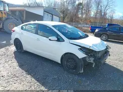 3KPFK4A73JE196242 2018 KIA FORTE