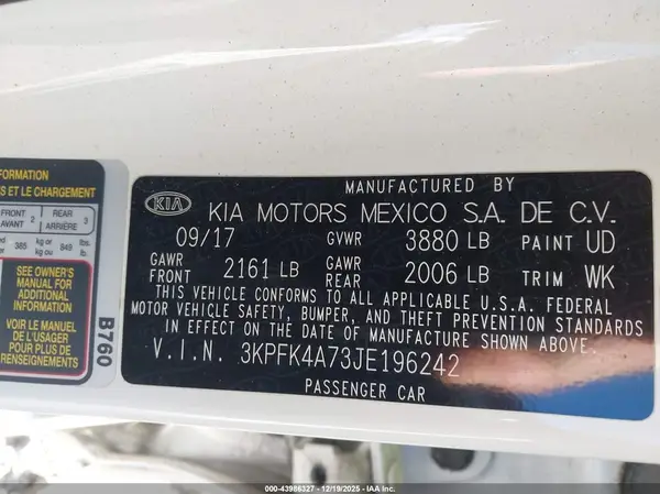 3KPFK4A73JE196242 2018 KIA FORTE - Image 8