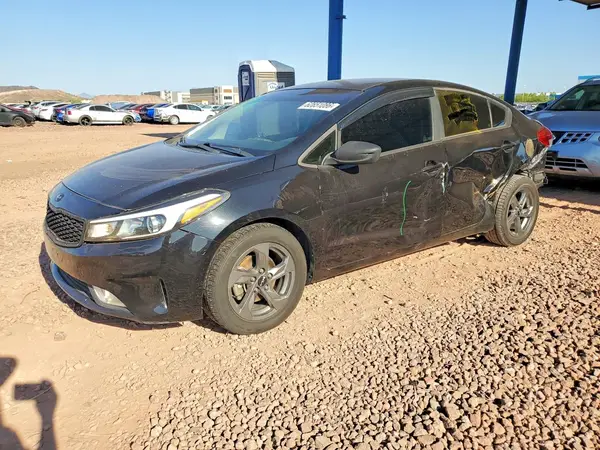 3KPFK4A73JE202251 2018 KIA FORTE - Image 1