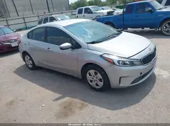 3KPFK4A73JE203352 2018 KIA FORTE
