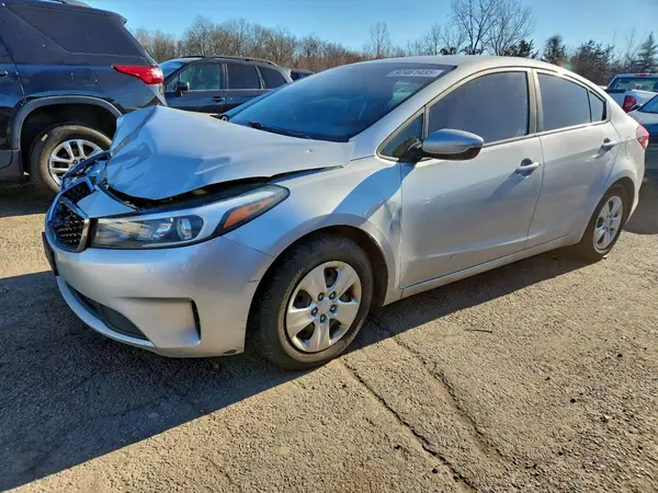 3KPFK4A73JE213346 2018 KIA FORTE - Image 1