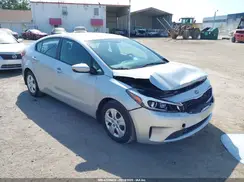 3KPFK4A73JE239090 2018 KIA FORTE