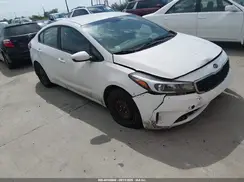 3KPFK4A73JE239770 2018 KIA FORTE