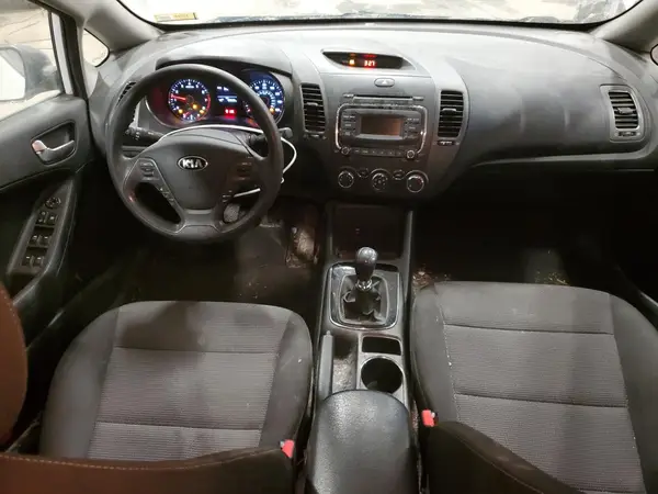 3KPFK4A73JE254480 2018 KIA FORTE - Image 8
