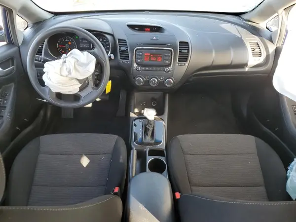 3KPFK4A73JE254771 2018 KIA FORTE - Image 8