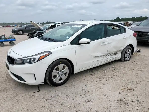 3KPFK4A73JE269187 2018 KIA FORTE - Image 1