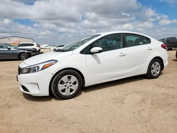 3KPFK4A73JE270971 2018 KIA FORTE - Image 1