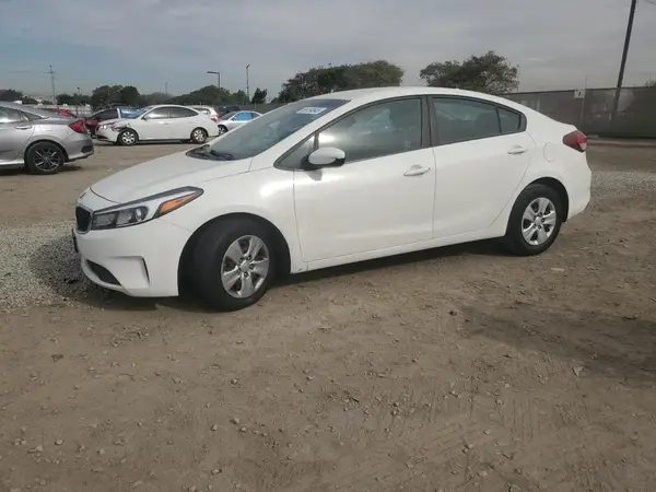 3KPFK4A73JE271571 2018 KIA FORTE - Image 1