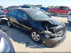 3KPFK4A73JE283977 2018 KIA FORTE