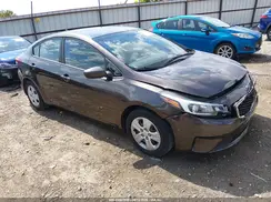 3KPFK4A74HE009486 2017 KIA FORTE