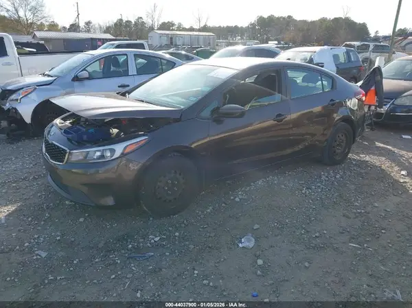 3KPFK4A74HE014168 2017 KIA FORTE - Image 2