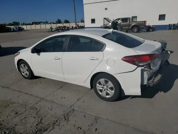 3KPFK4A74HE014381 2017 KIA FORTE - Image 2