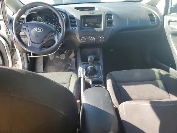 3KPFK4A74HE014381 2017 KIA FORTE - Image 8