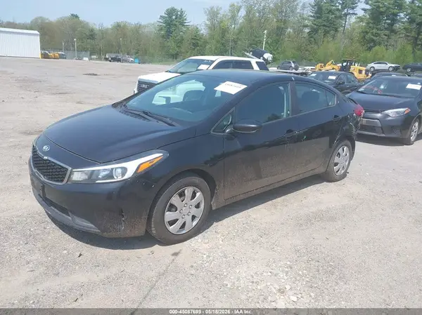 3KPFK4A74HE014459 2017 KIA FORTE - Image 2