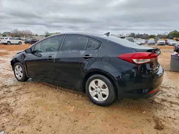3KPFK4A74HE015692 2017 KIA FORTE - Image 2